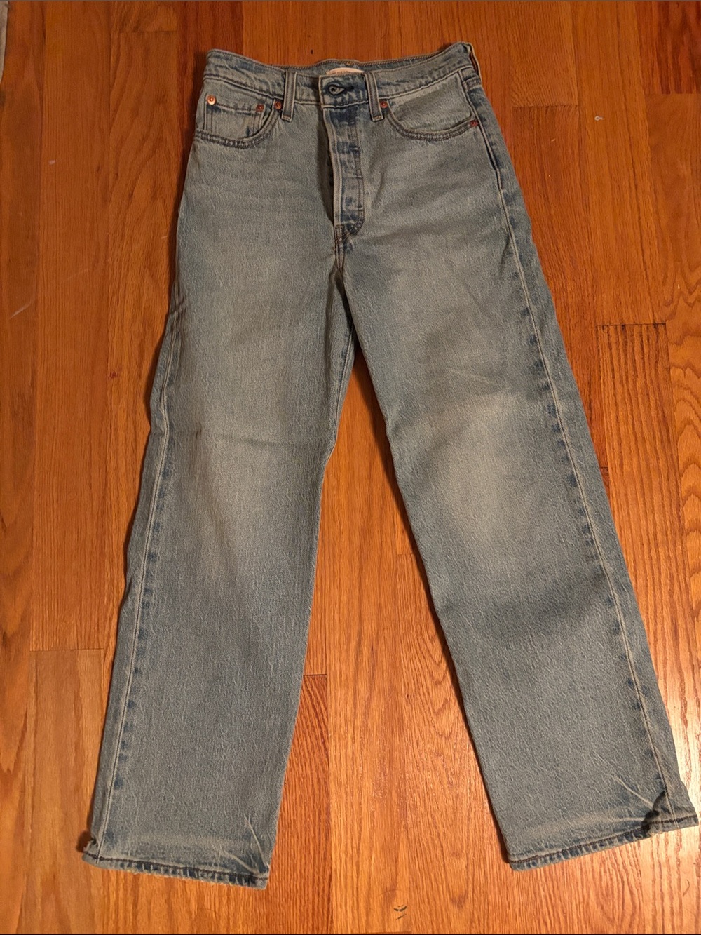 Levi's Women's Ribcage Straight Ankle Jeans Light Blue W26 L27